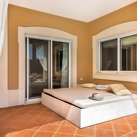Sleeps 14 With Pool Air Con And Wifi * Quinta do Lago