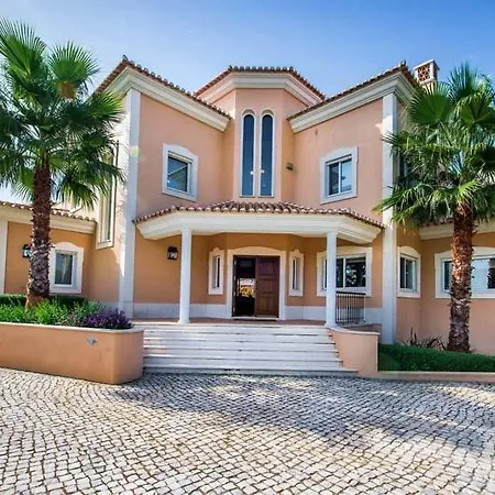 Villa Sleeps 14 With Pool Air Con And Wifi *