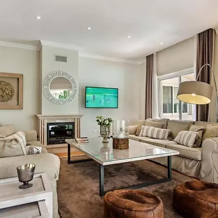 Sleeps 14 With Pool Air Con And Wifi * Quinta do Lago